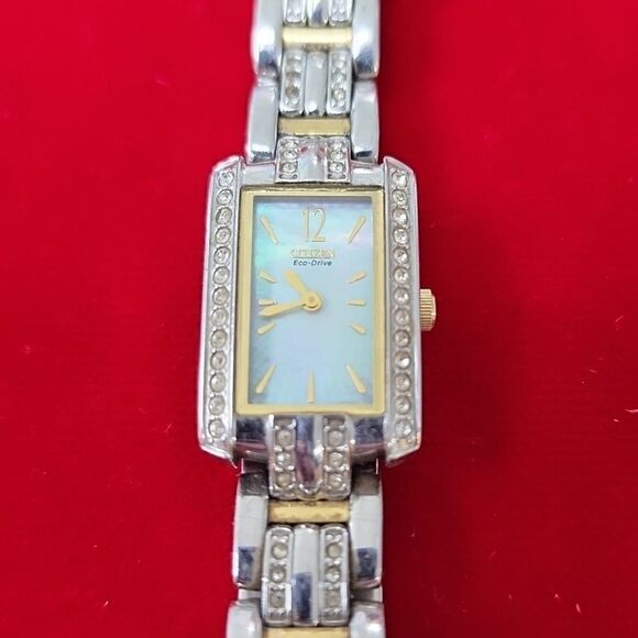 Vintage Citizen Ladies Eco-drive Two-tone Mother-of-pearl Wrist Watch - Picture 2 of 3